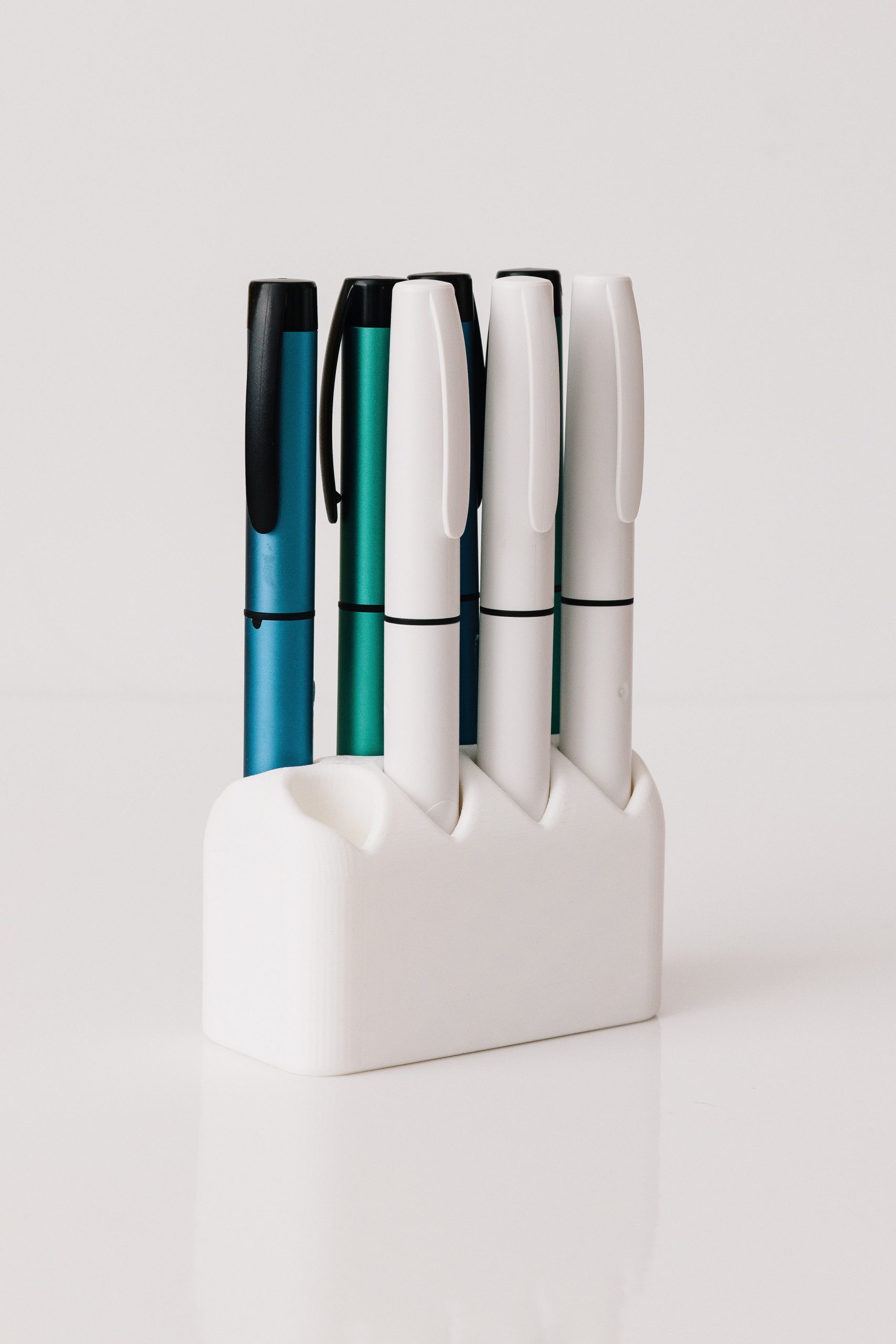 8 Pen Stand